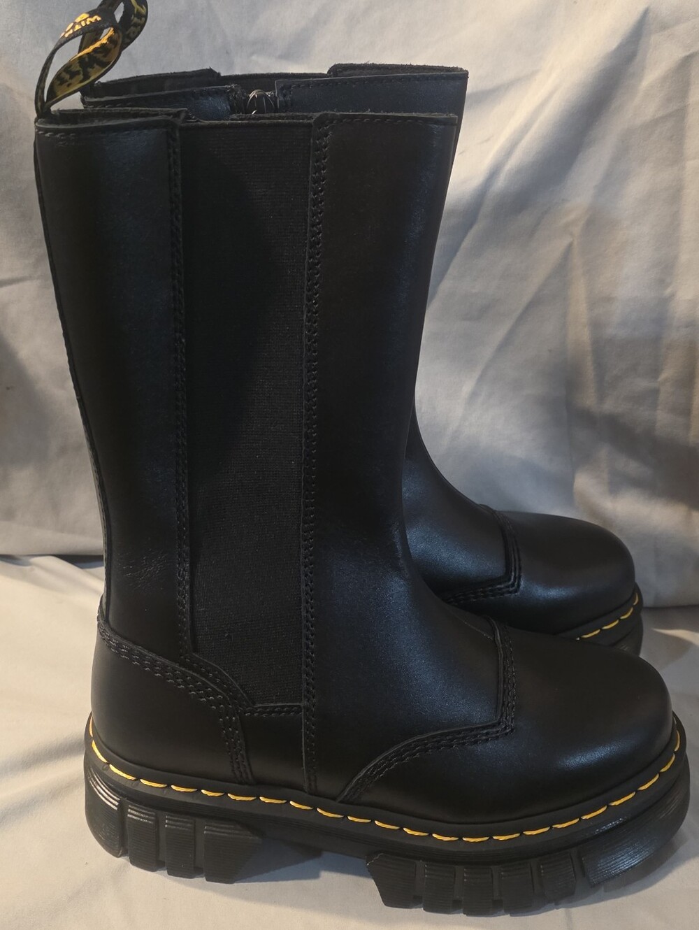Dr Martens Audrick Tall Nappa Leather Chelsea Boots Black Women SZ 8 NWOB Defect
